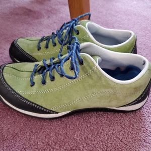 L.L. Bean Green Suede women's shoes